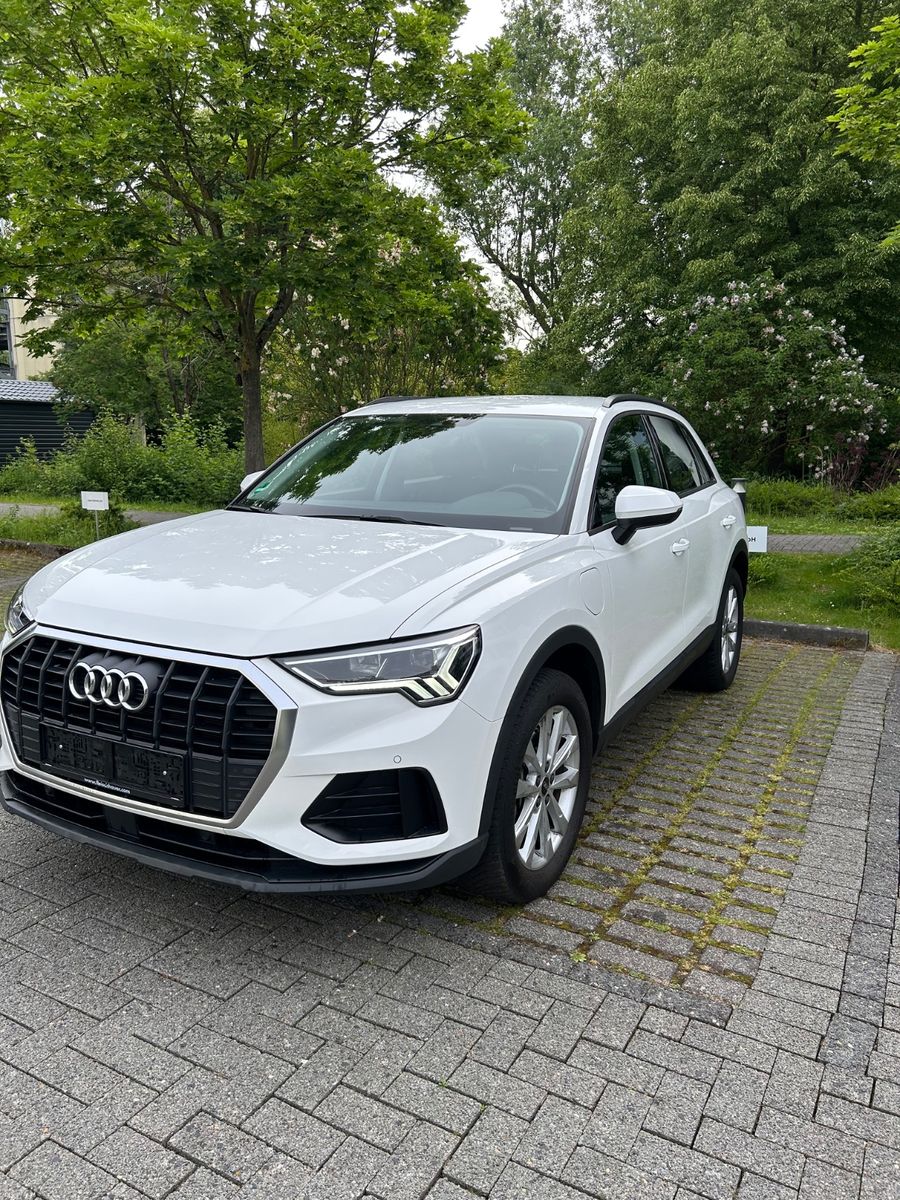 AUDI Q3 45 TFSI e S tronic Garantie 