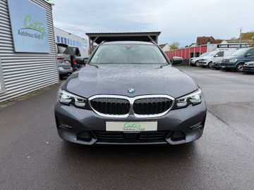 BMW 320i Touring SportLine+LED+StLüftung+App+Virtual