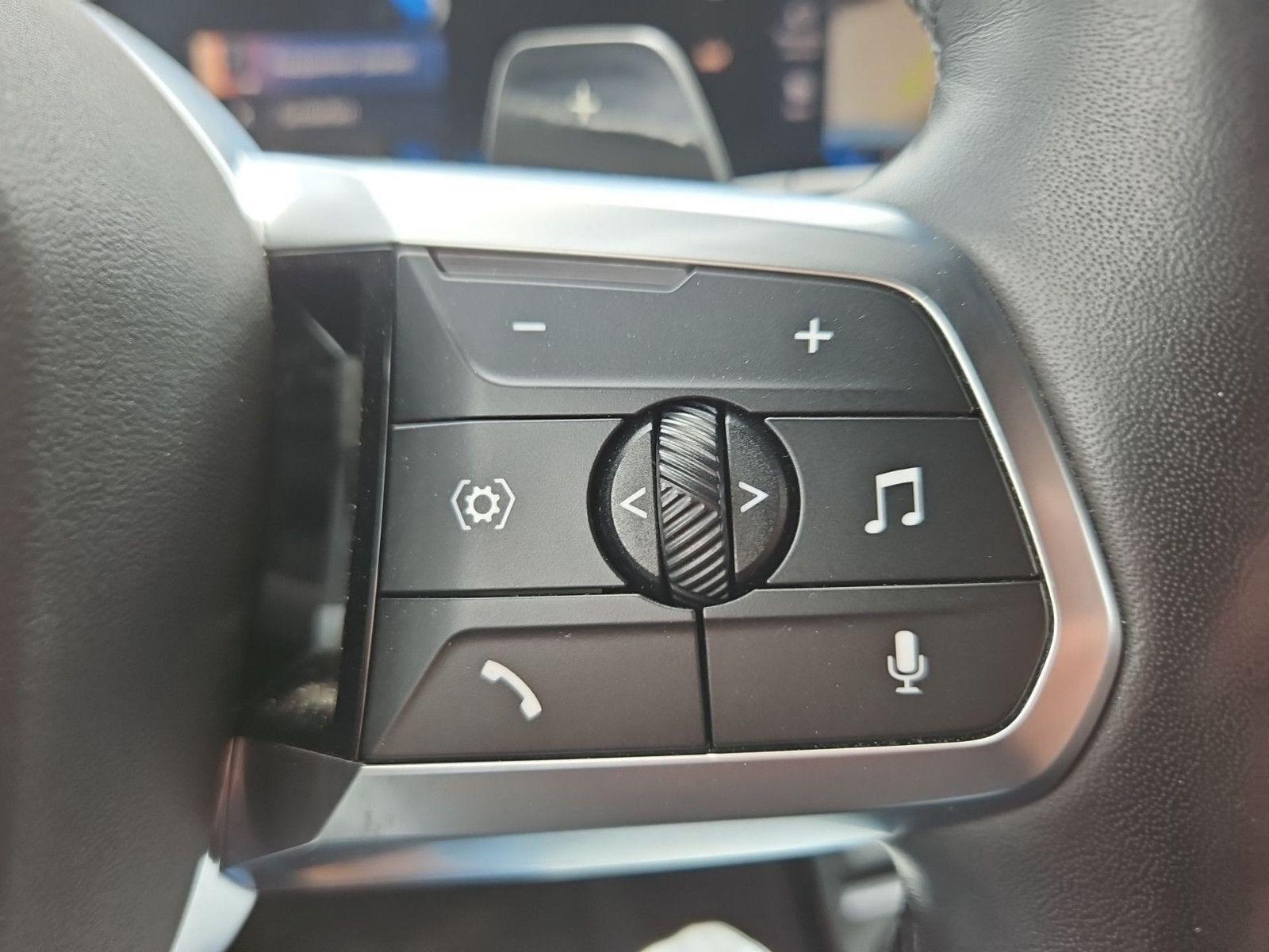 BMW 230e Active Tourer xDrive M-Sport/HUD/LED/DAB