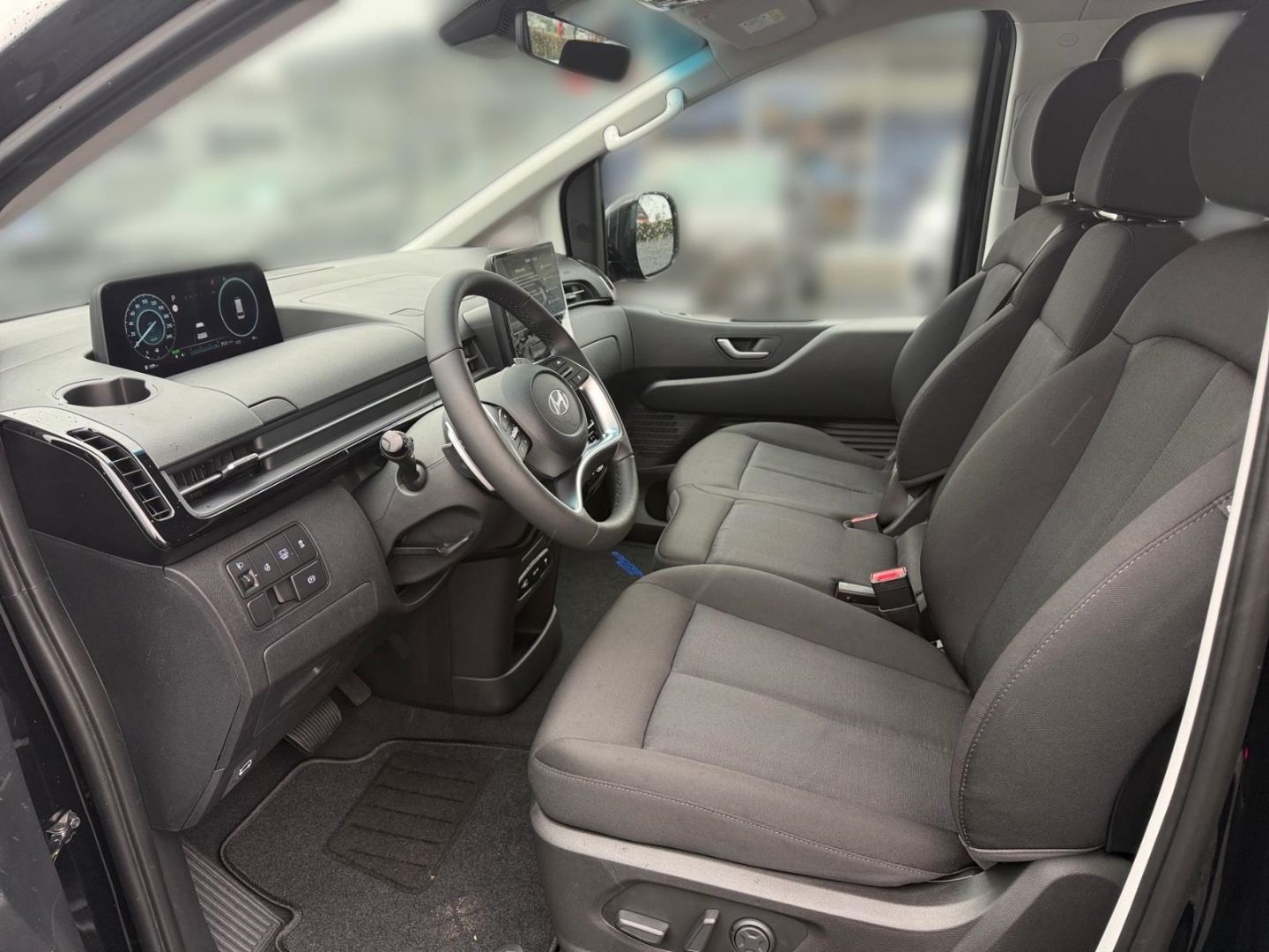 Fahrzeugabbildung Hyundai STARIA Trend Hybrid 1.6 T-GDI 9-SITZER KAMERA+AC
