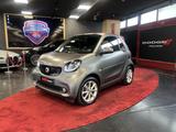 Smart ForTwo Cabrio KLIMA NAVI KAMER - gebrauchte Smart ForTwo aus dem Jahr 2019