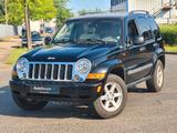 Jeep Cherokee 3.7 Limited *Autom.*SHZ*AHK*Schiebedach - Jeep Cherokee mit Benzin-Antrieb