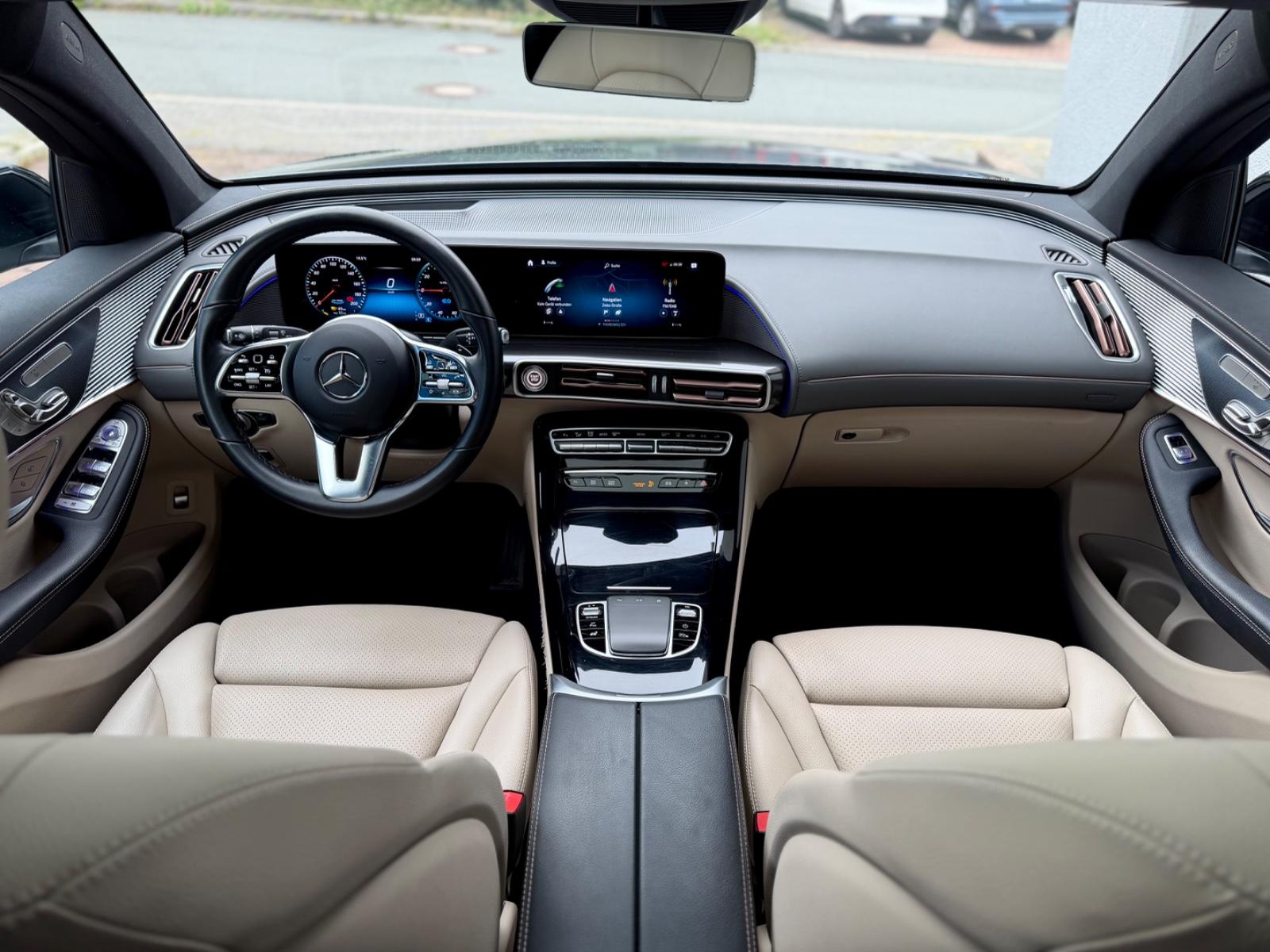 Mercedes-Benz EQC 400 4M °HUD°MASSAGE°LEDER°KEY-GO°SHD°19"AMG°