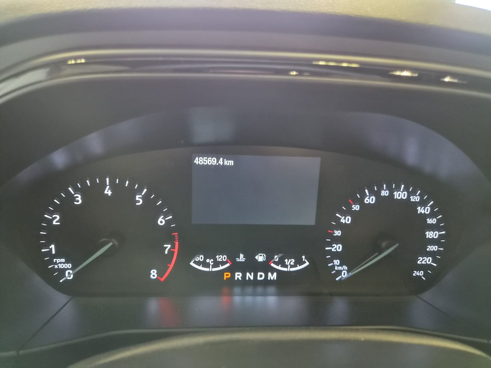 Fahrzeugabbildung Ford Focus Lim. ST-Line / NAVI / KAMERA /1. Hand