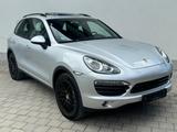 Porsche CAYENNE S 4.8l V8~SCHIEBEDACH~BOSE~AHK~KETTE NEU - Porsche Cayenne aus 2010