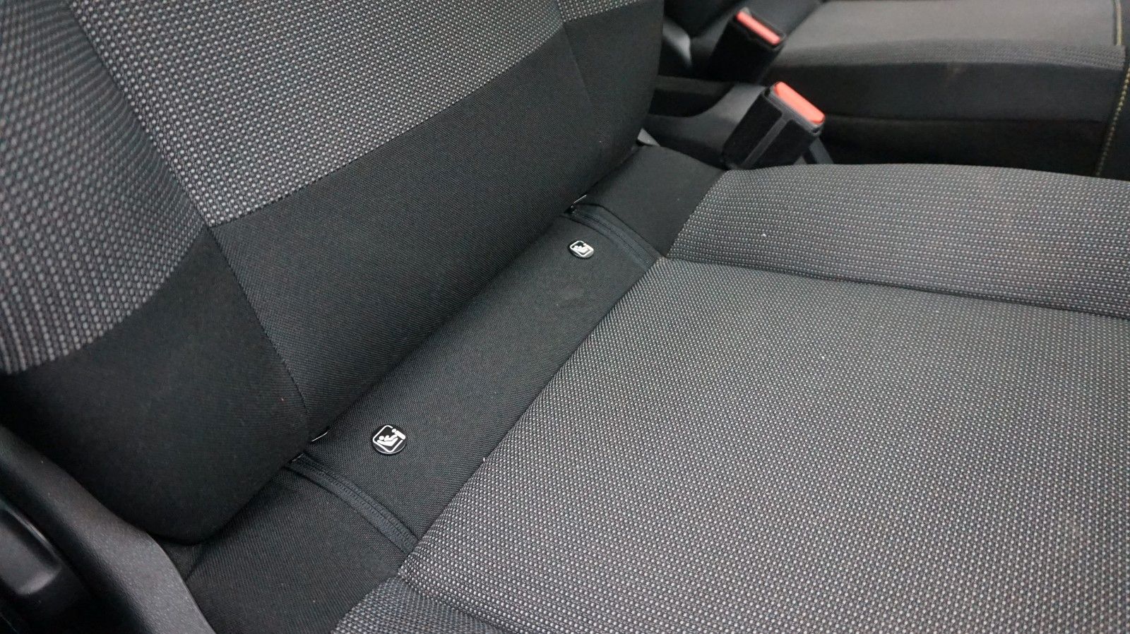 Fahrzeugabbildung Citroën C3 Feel  Scheckheft gepflegt nur 4,9 Liter kombi