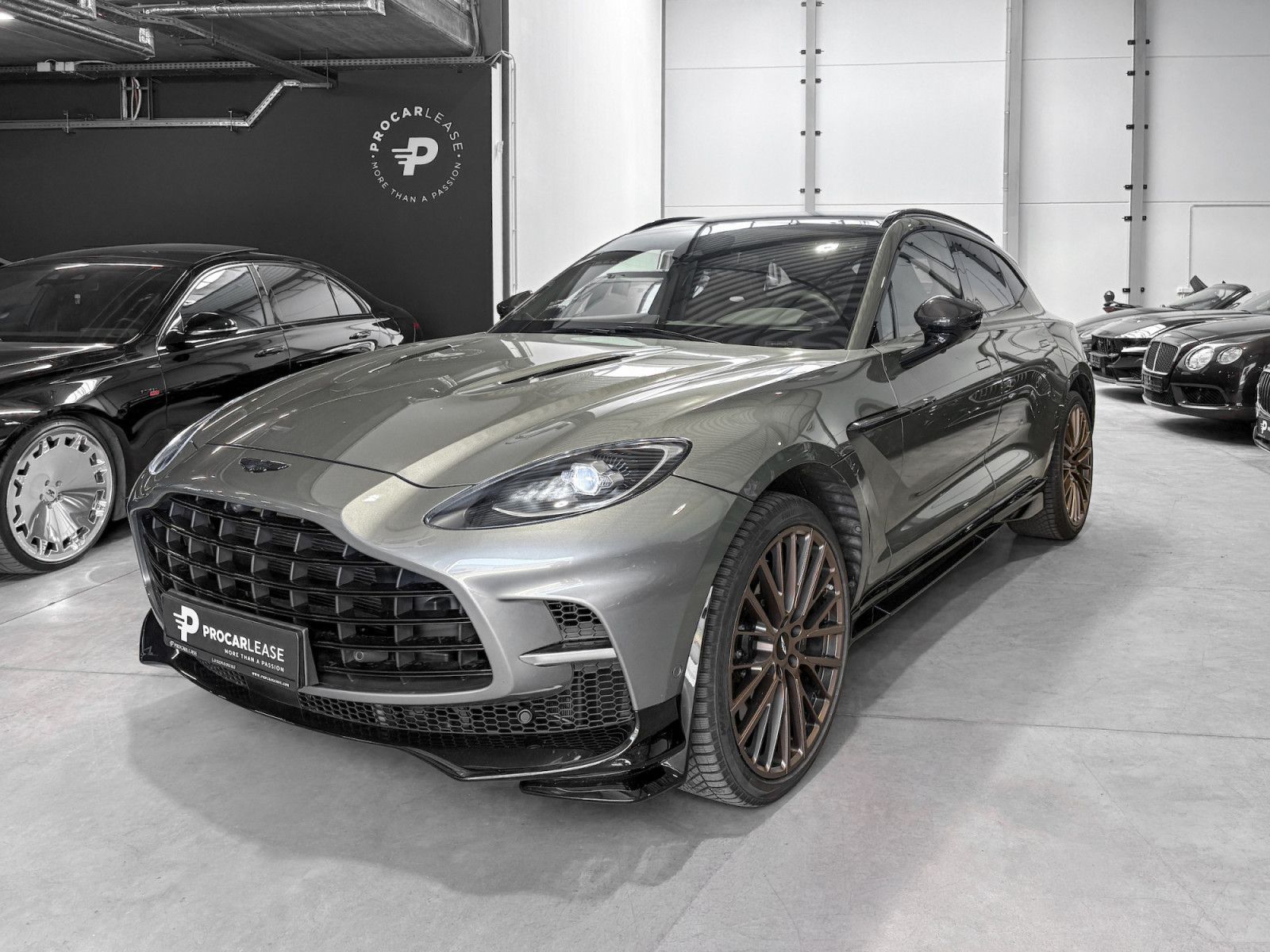 Aston Martin DBX ASTON MARTIN DBX707 °FACELIFT° 4.0 V8 BITURB