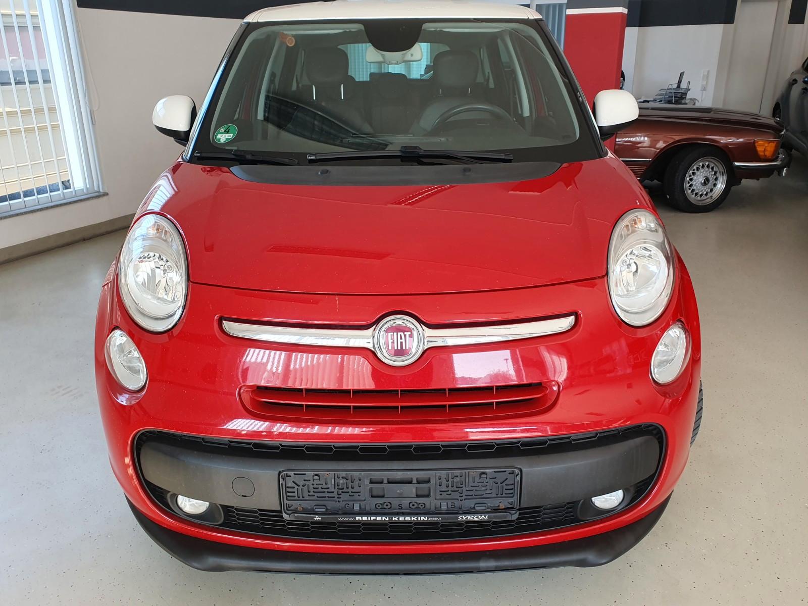 Fiat 500L 2014 — interior