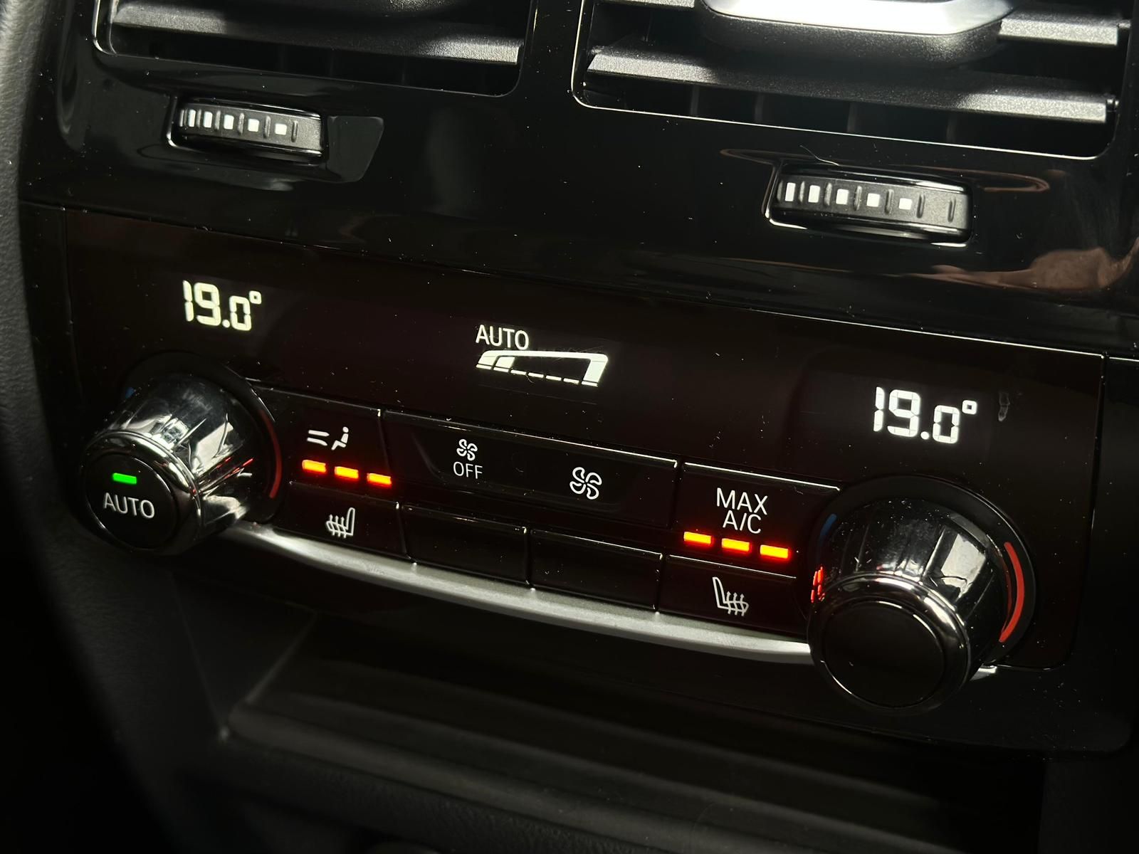 BMW 540i xDrive M SPORT SHADOWBLACK LED#AHK#ACC#PANO - Image 23