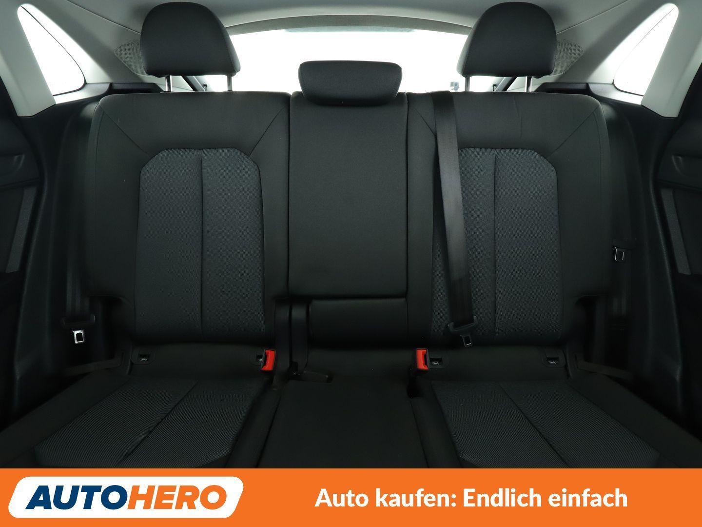 Audi Q3 Sportback 40 TFSI quattro S line*TEMPO*PDC*