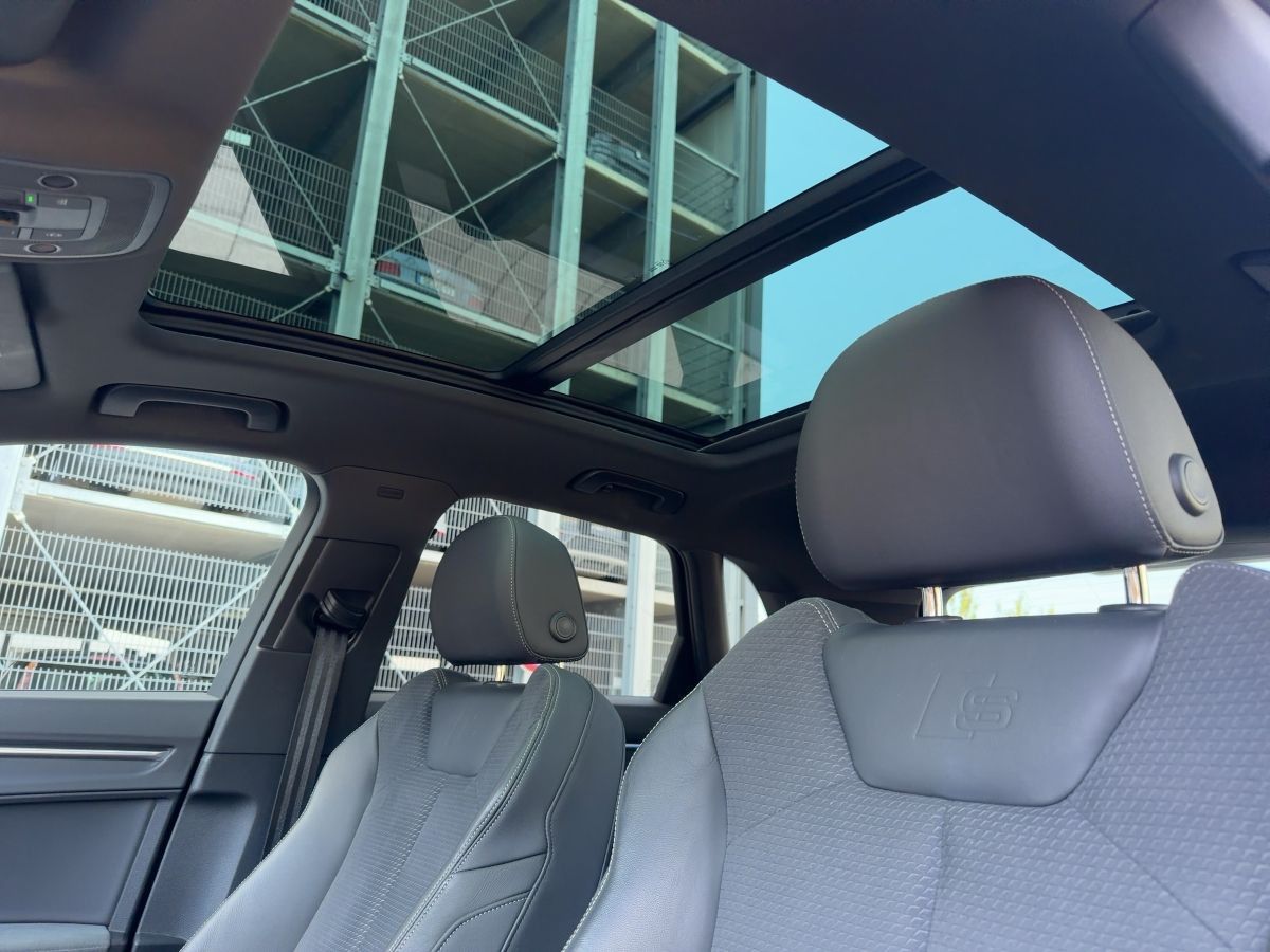 Audi Q3 45 TFSIe S tronic S line Navi Sound Panorama foto 14