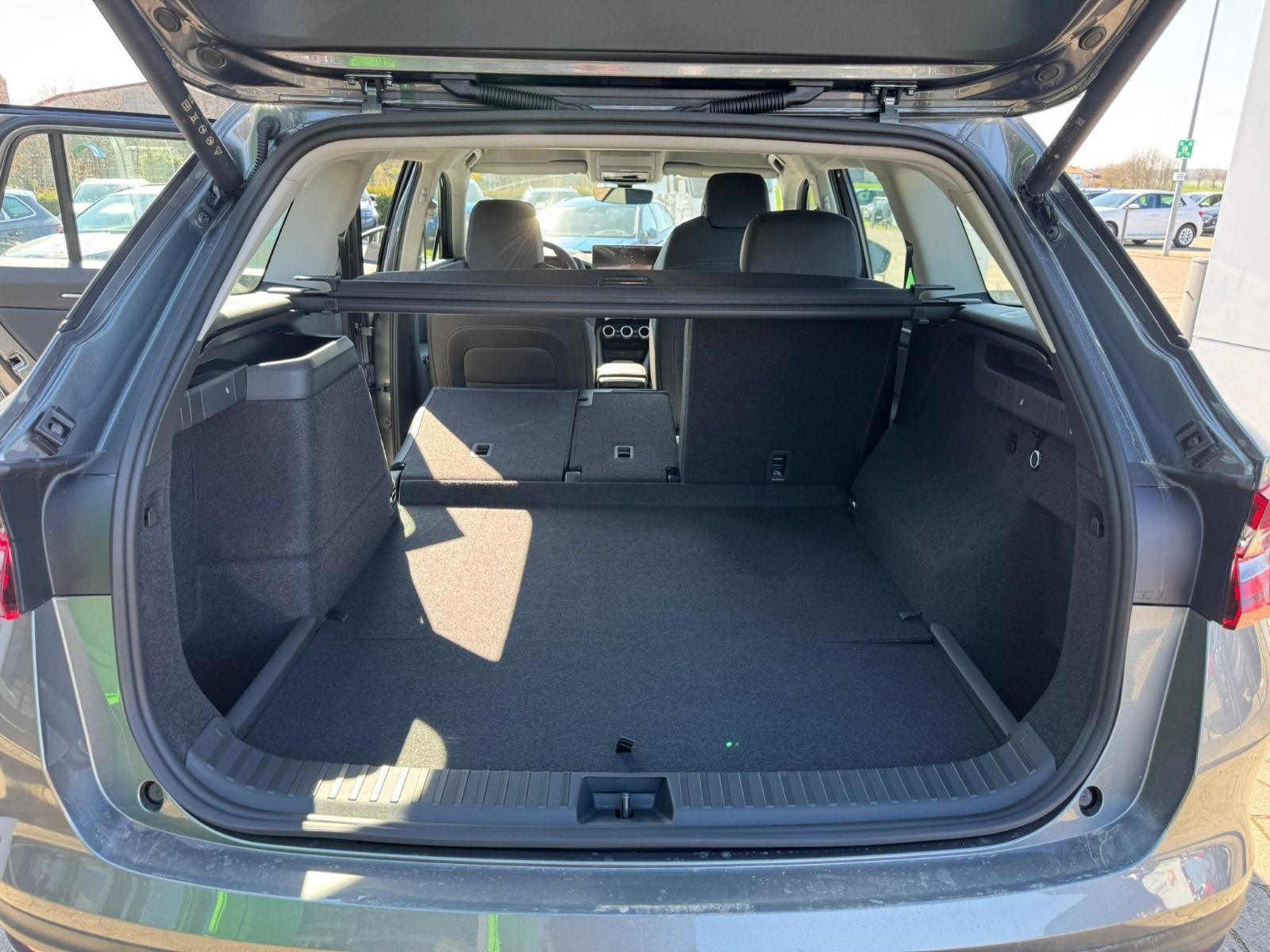 Fahrzeugabbildung SKODA Kodiaq iV*360°Cam*Matrix*Leder*Head-Up*eHeck*