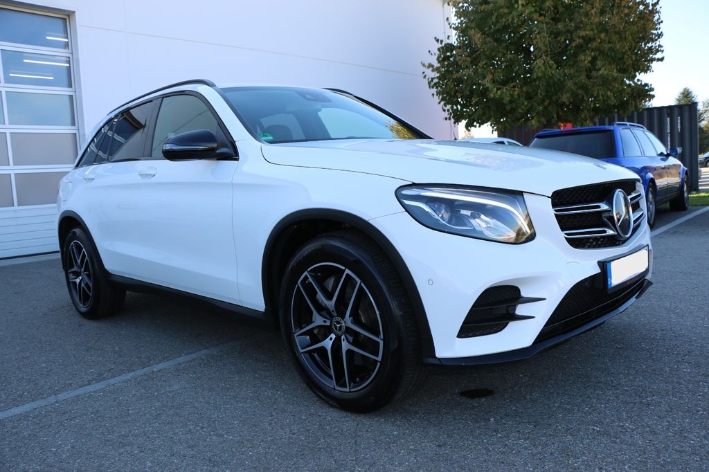 Image of Mercedes-Benz GLC 300