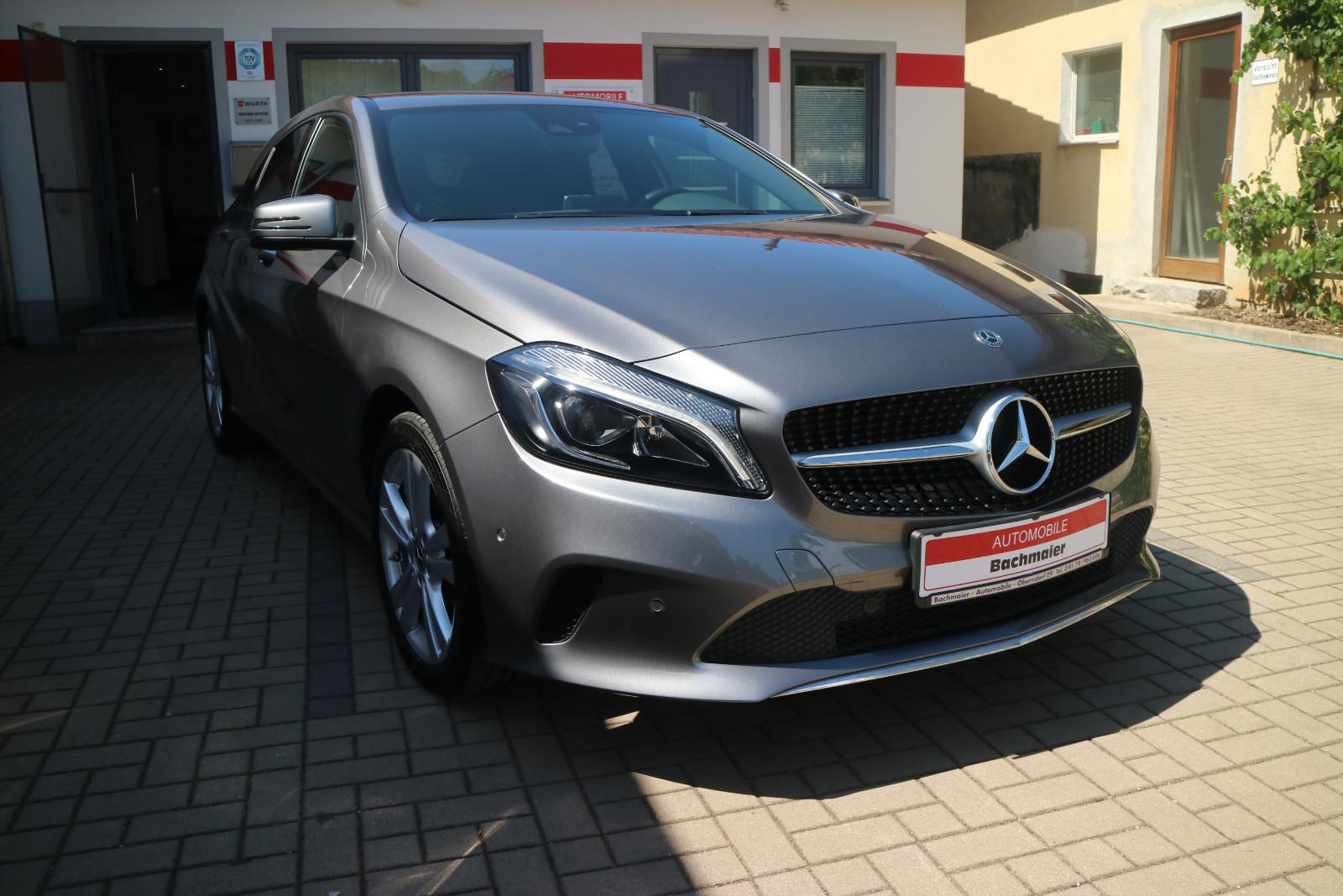 Mercedes-Benz A 180-Urban-Line- Kamera-NAVI-LED-GRA-