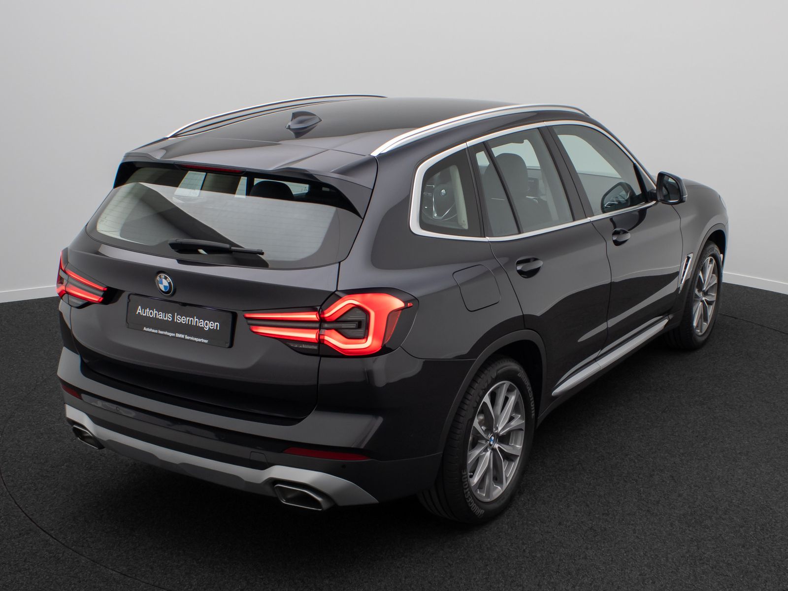 Fahrzeugabbildung BMW X3 xD20d Kamera DAB AHK Leder Sportsitz 19Zoll