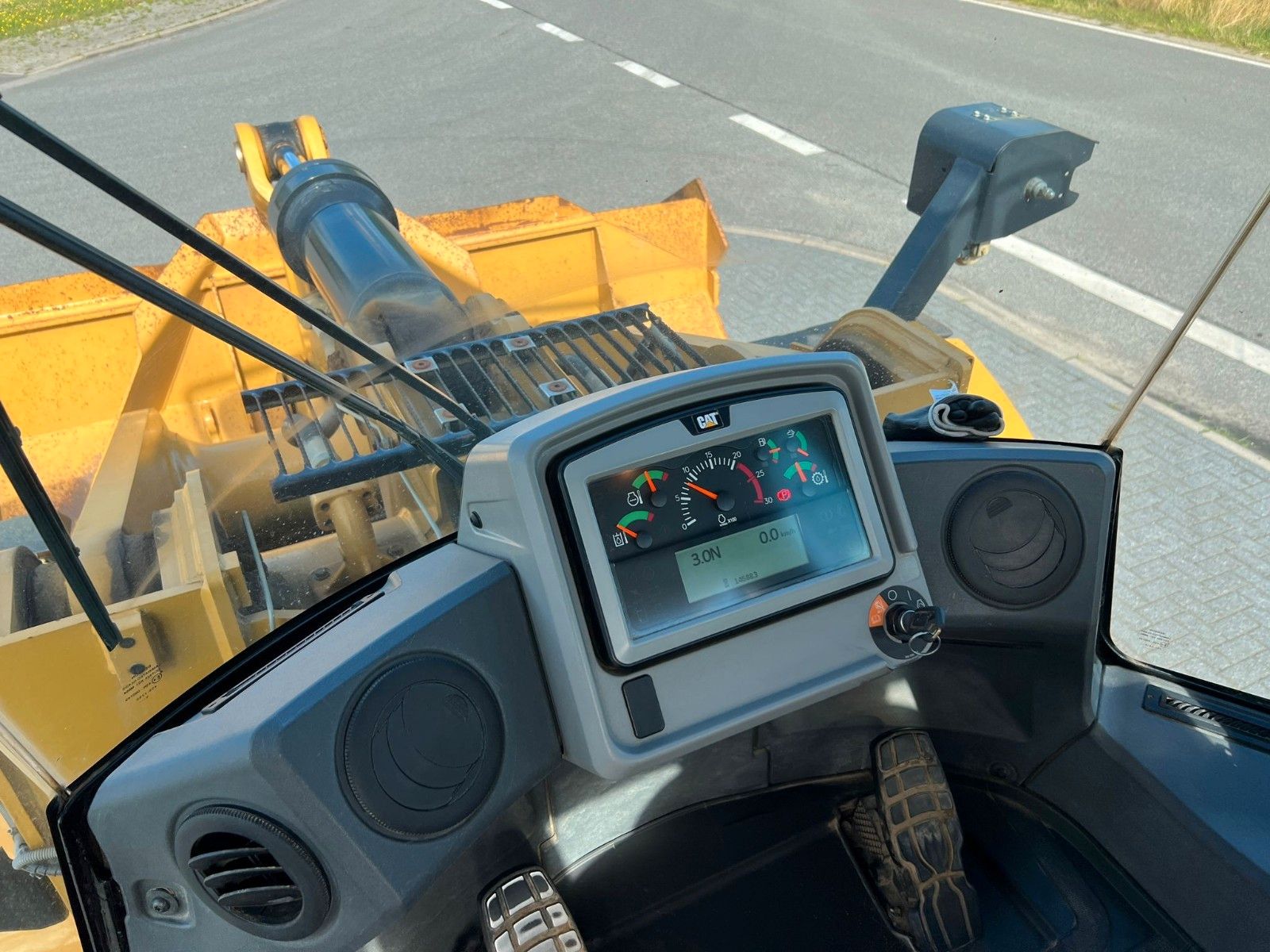 Fahrzeugabbildung CAT 966M XE 4x4 Radlader,Waage ,ZSA