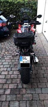 BMW S 1000 XR aus 02/2021 mit Koffersystem - BMW X2