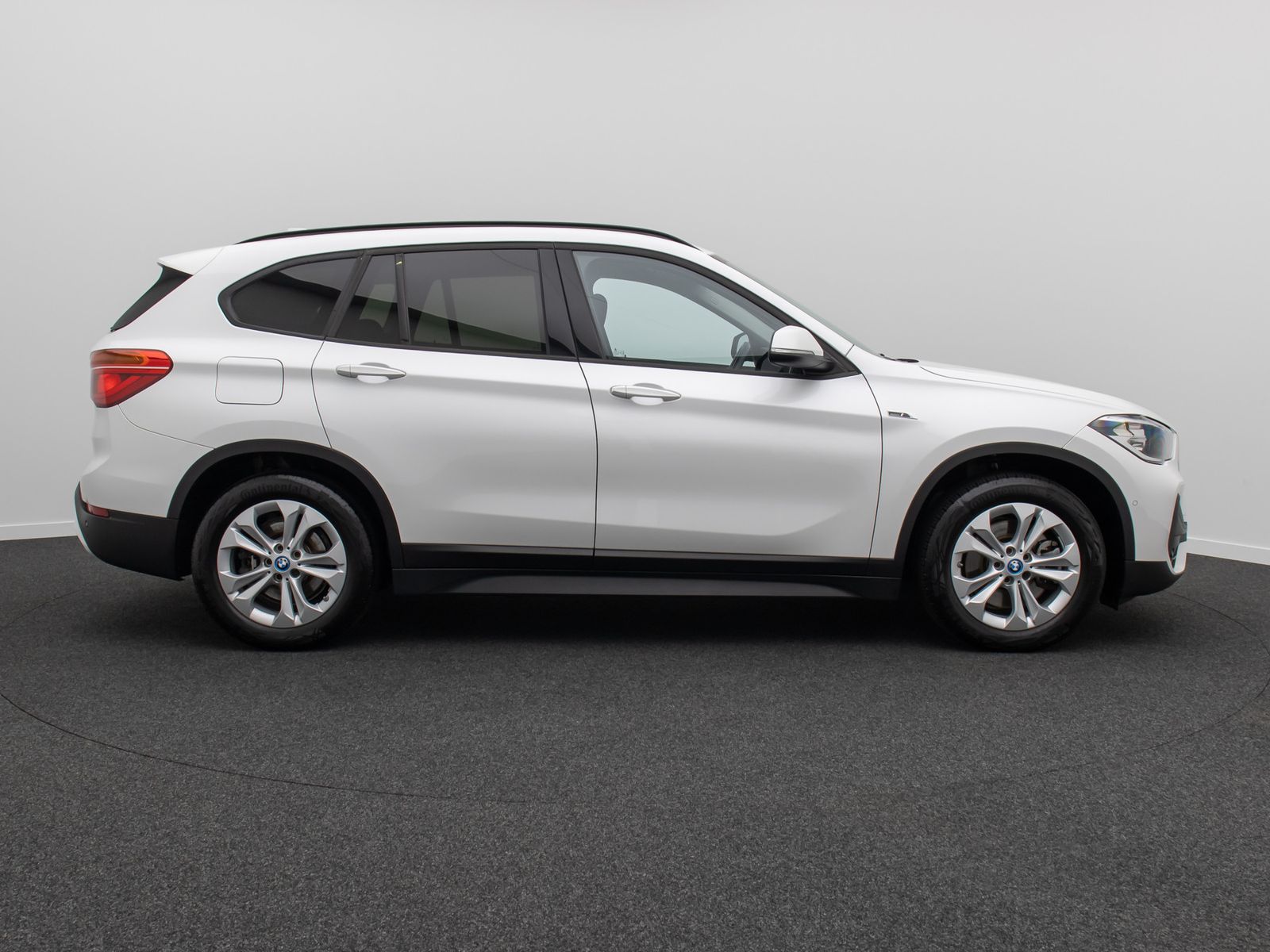 Fahrzeugabbildung BMW X1 xD25e Stop&Go Alarm DAB Kamera HiFi Lenkradhz