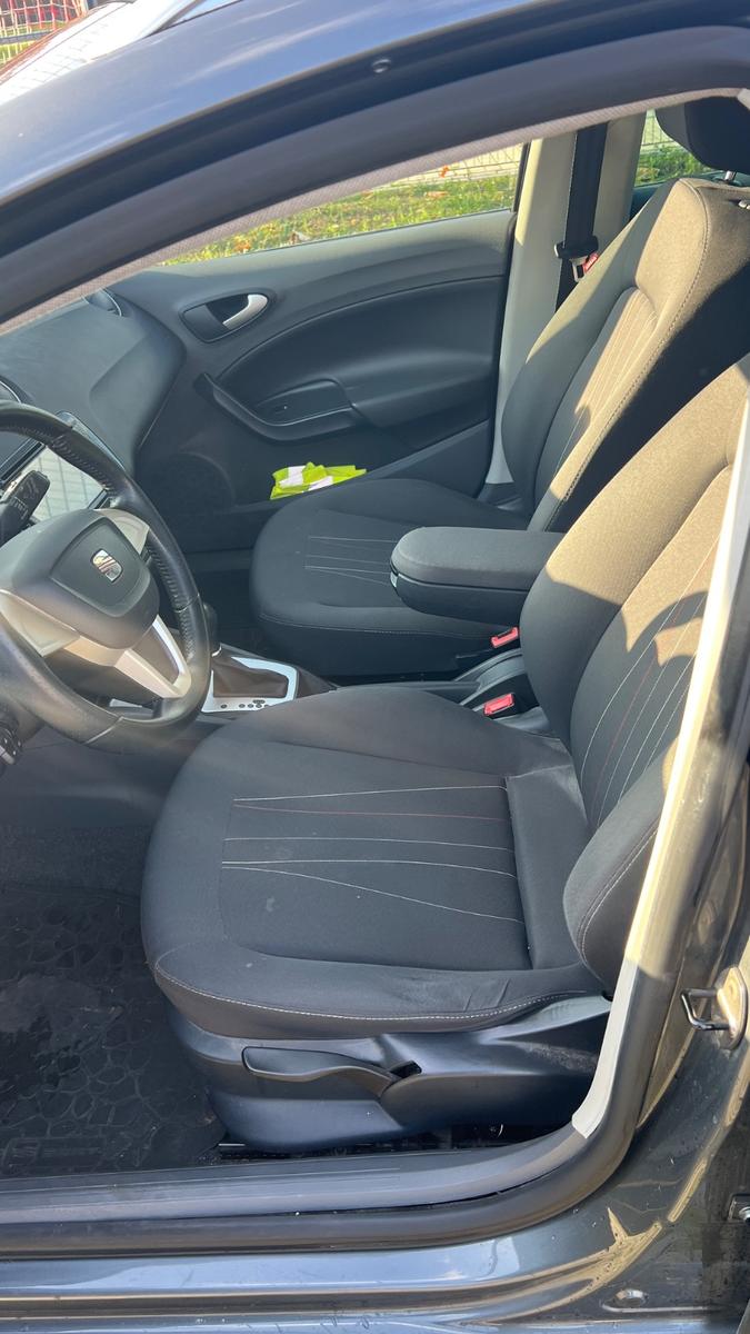 Seat Ibiza 2012 — photo 12