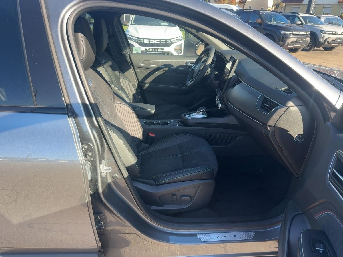 Fahrzeugabbildung Renault Arkana ESPRIT ALPINE Mild Hybrid 160 EDC