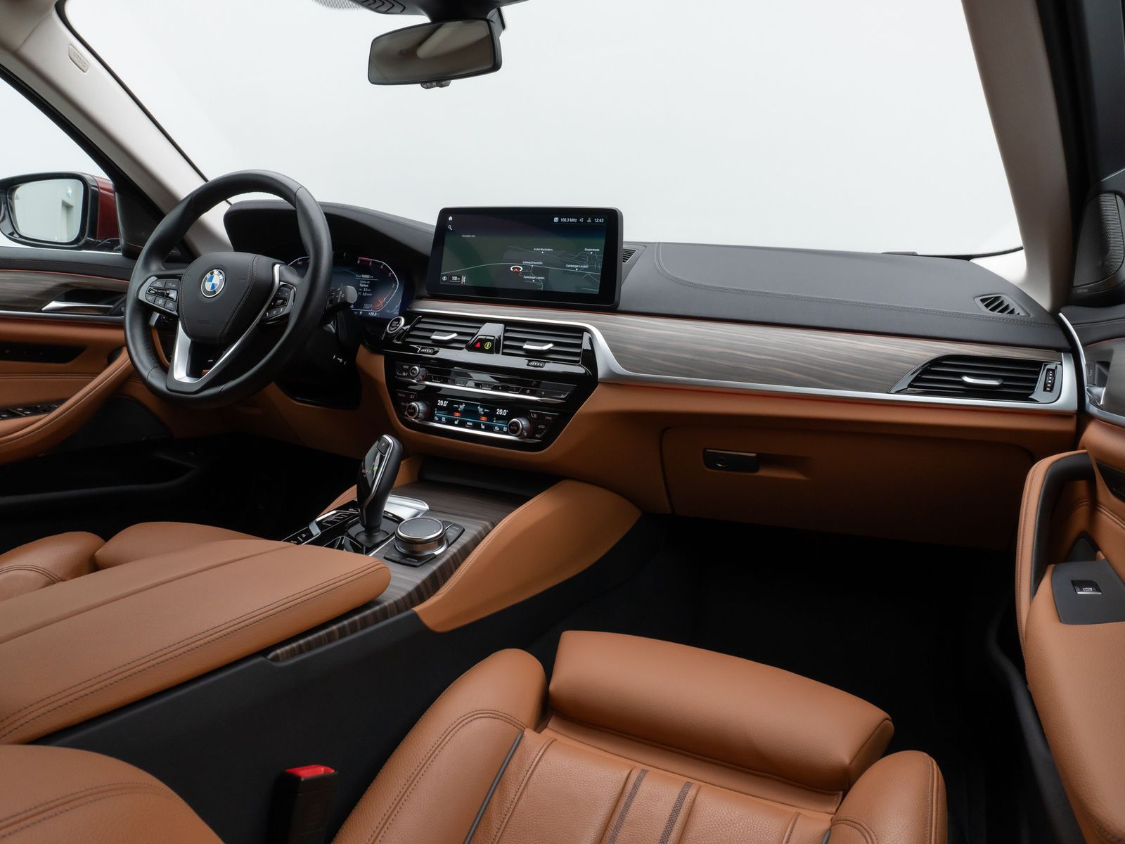 Fahrzeugabbildung BMW 540d xD LuxuryLine 360°Laser HUD DAB H/K Komfort
