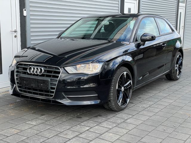 Audi A3 Attraction/18Zoll/Bluetooth/PDC