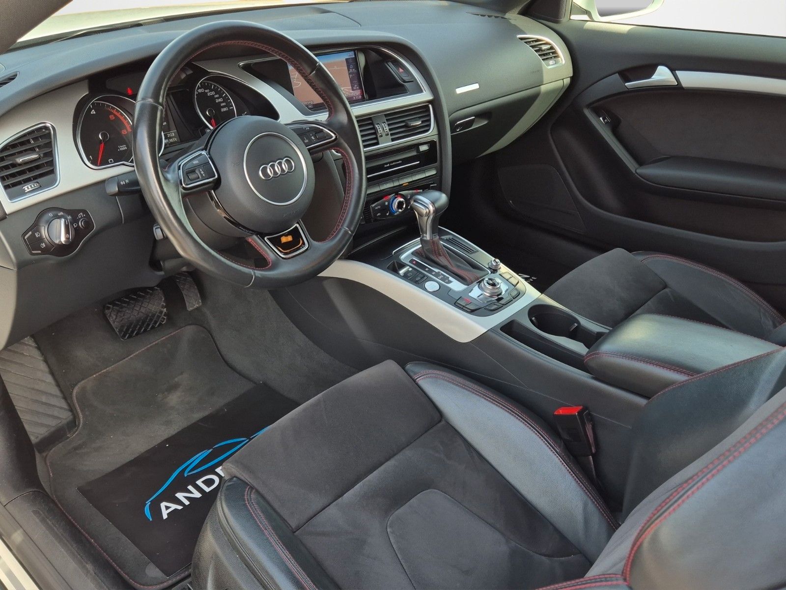 Fahrzeugabbildung Audi A5 3.0TDI QUAT SLINE S-TRONIC KAM KEYLESS STANDH