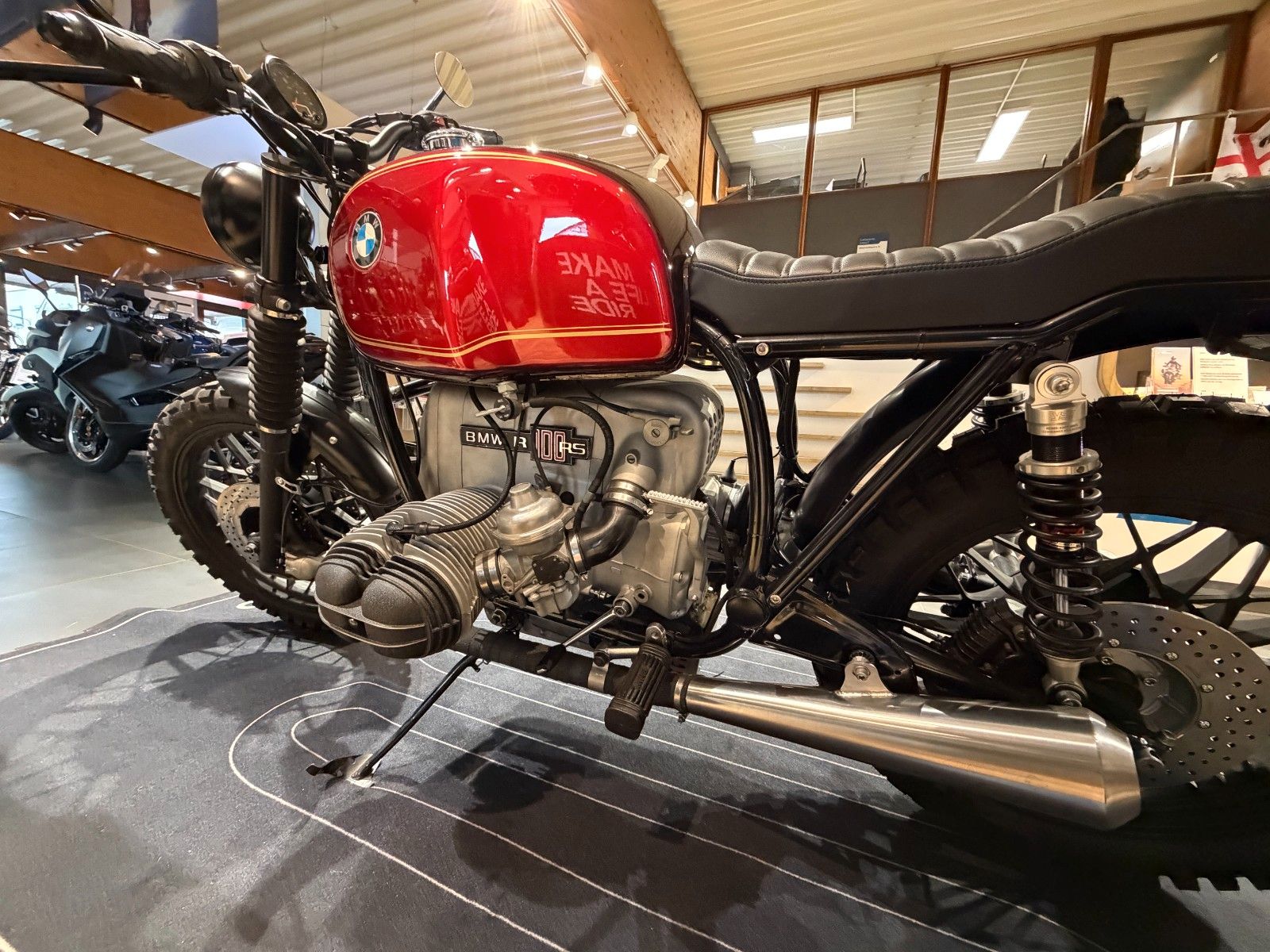 Fahrzeugabbildung BMW R 100 vollständig revidiert!