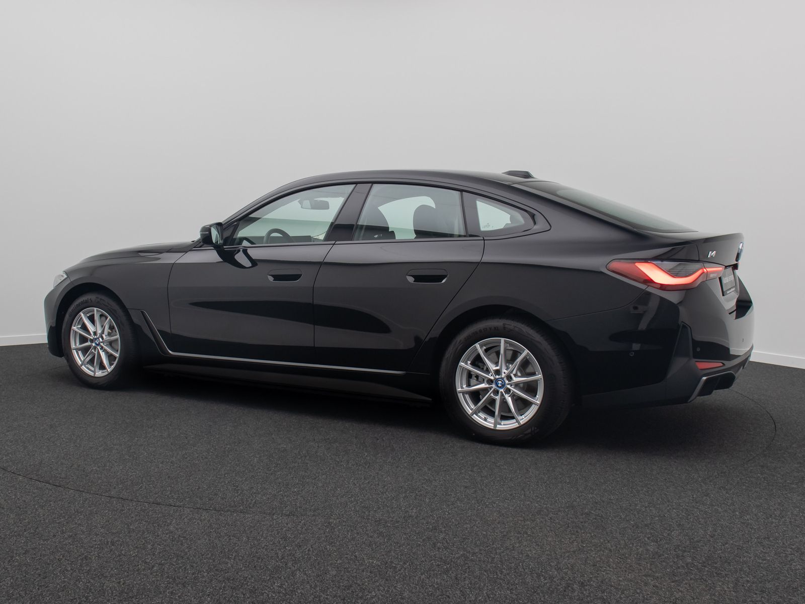 Fahrzeugabbildung BMW i4 eD35 Gran Coupe DAB Kamera Cockpit+ Widscreen