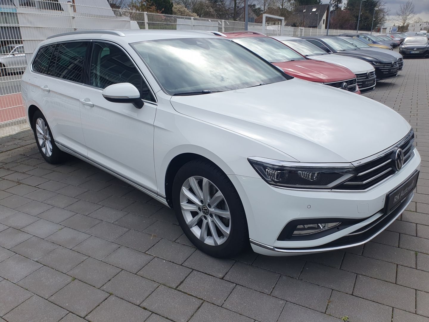 Volkswagen Passat Variant Elegance 2.0 TDI AHK-klappbar Nav foto 16