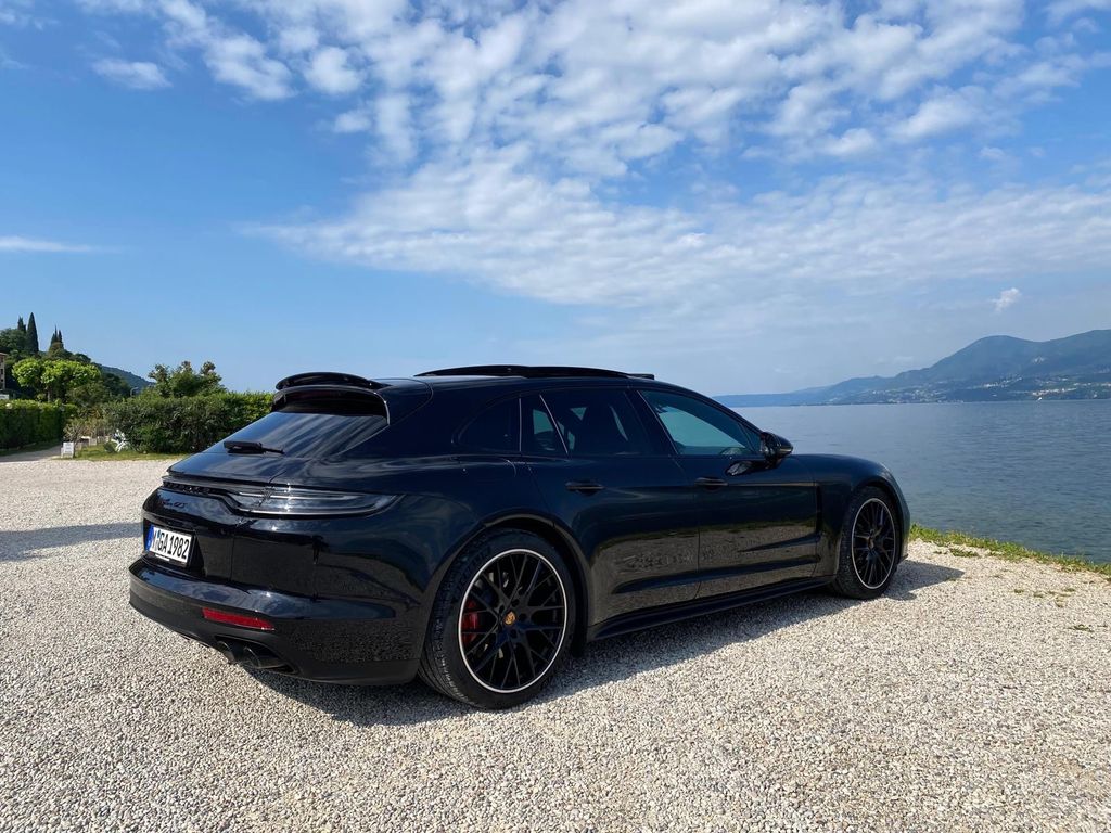 Image of Porsche Panamera
