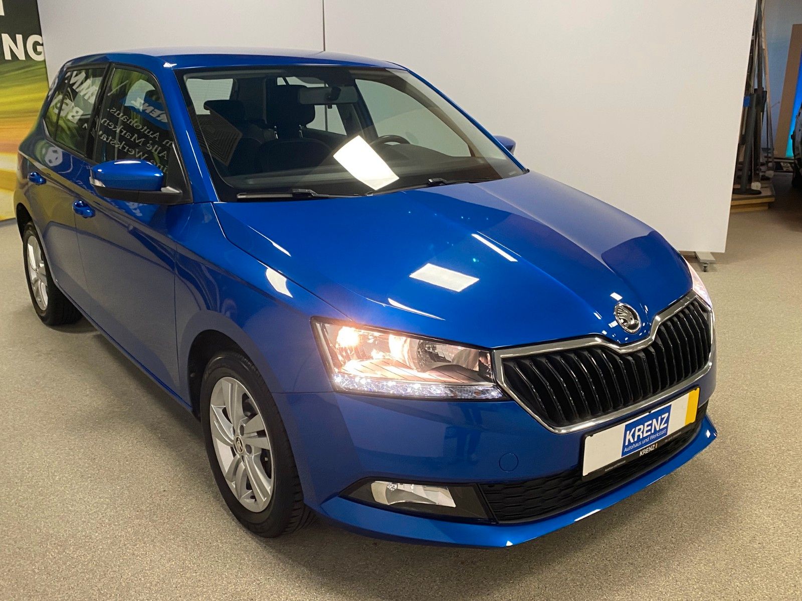 Fahrzeugabbildung SKODA Fabia 1.0l TSI Ambition+KAMERA+AndroidAuto+ALU++