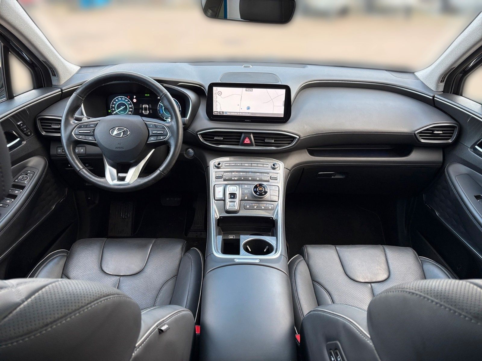 Fahrzeugabbildung Hyundai Santa Fe Prime Plug-In Hybrid Assistenz-Paket