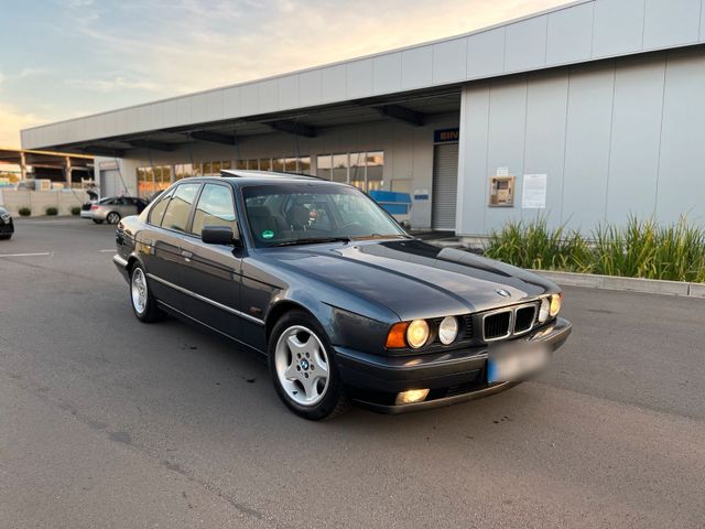 BMW 520i E34 24V