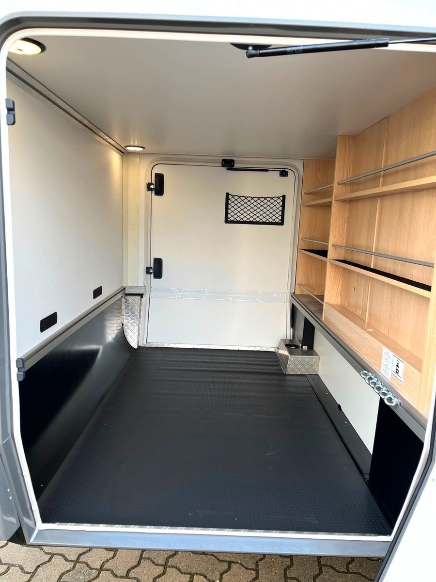 Fahrzeugabbildung HYMER / ERIBA / HYMERCAR Hymer B-MC I 600 Blackline