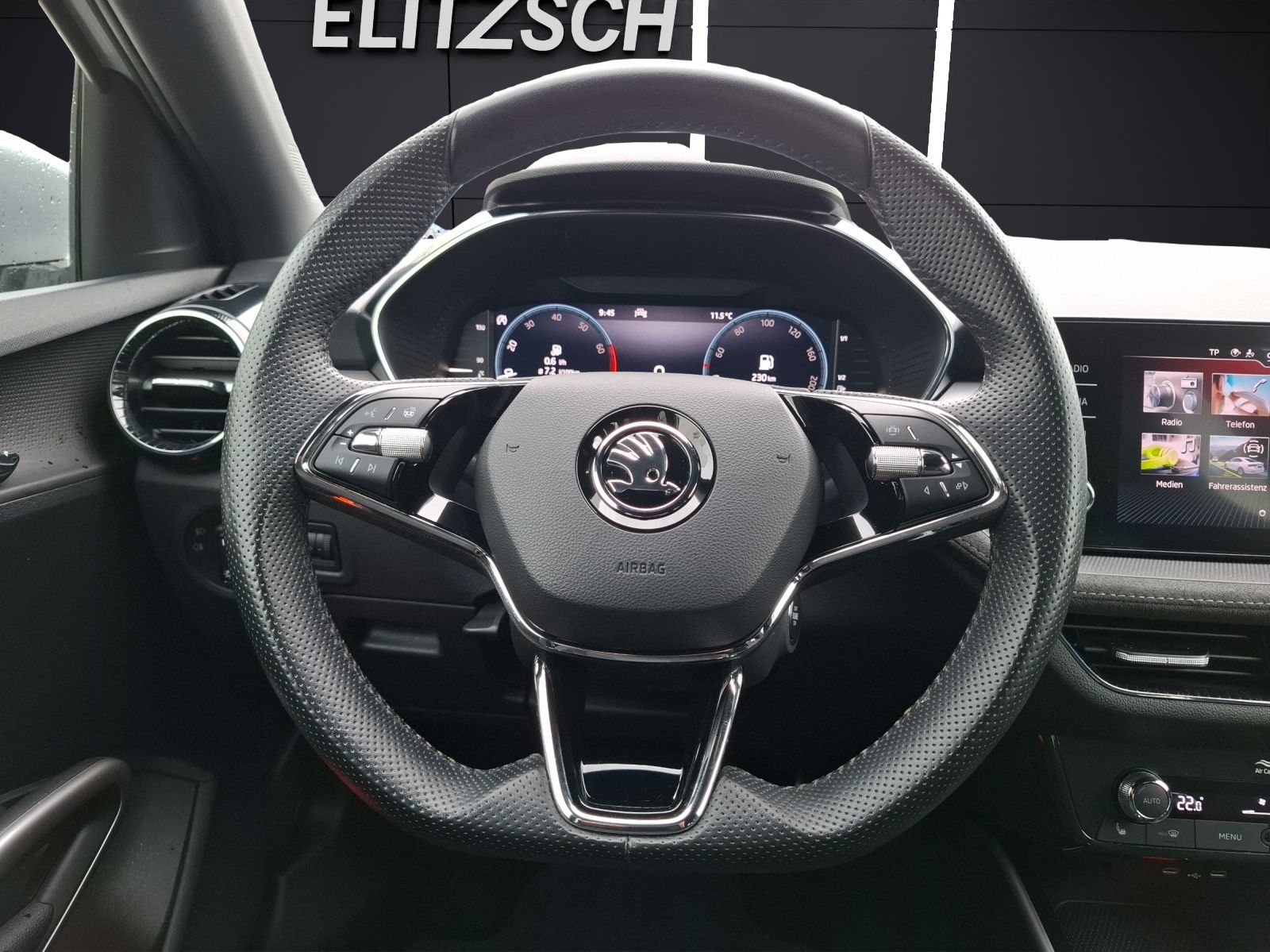 Fahrzeugabbildung SKODA Fabia TSI Style DSG LED Klima AID RFK SH