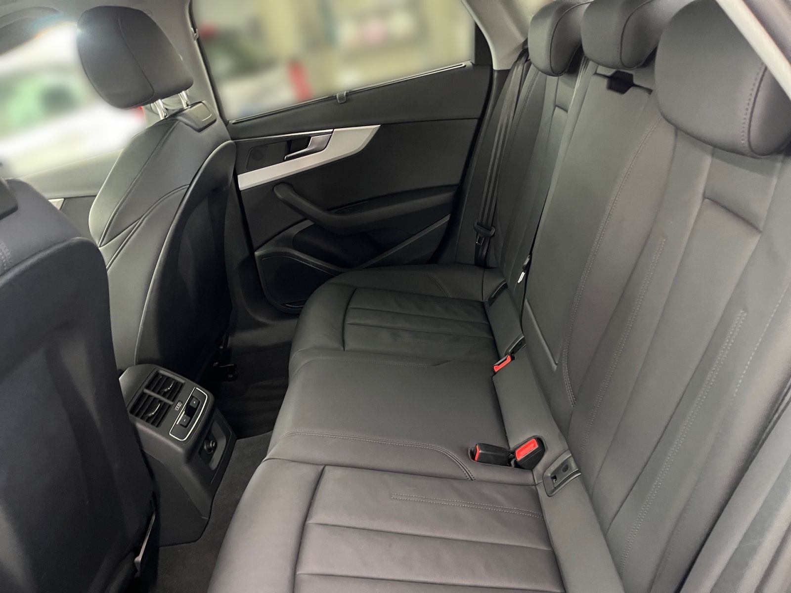 Audi A4 - Bild 13