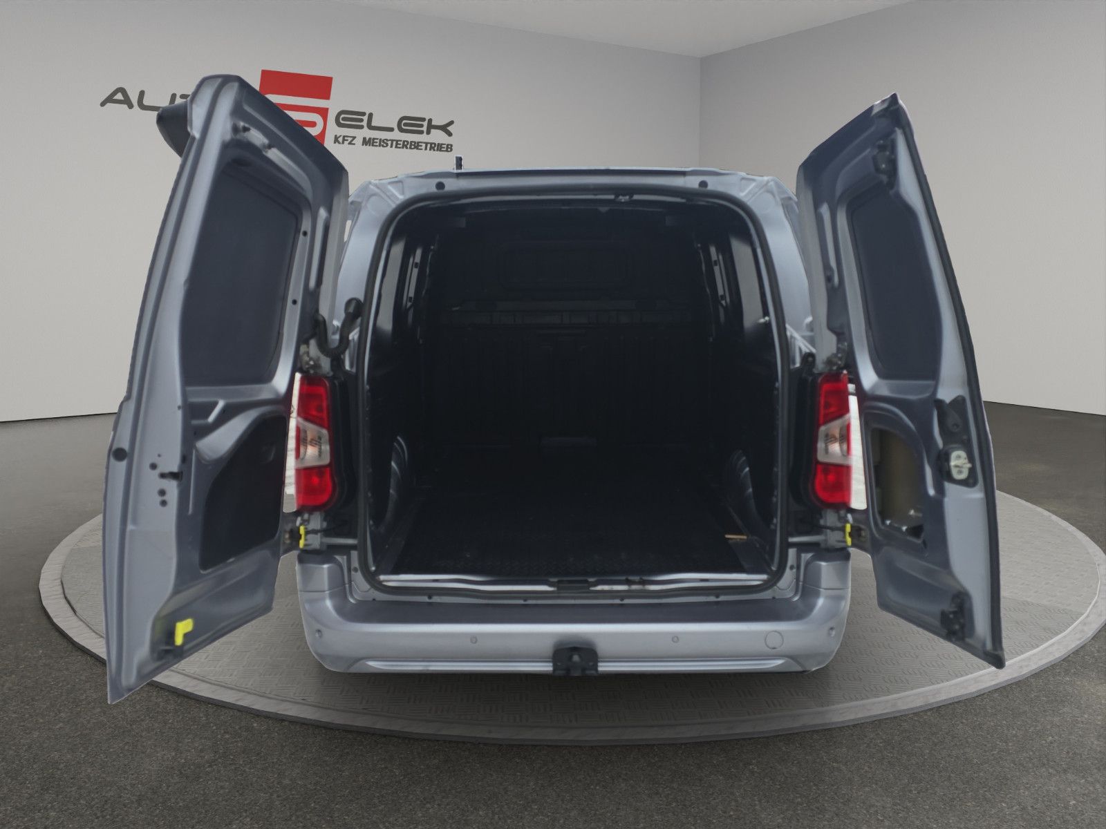 Fahrzeugabbildung Peugeot Partner Asphalt L2 AHK AUTOMATIK TEMPOMAT KAMERA