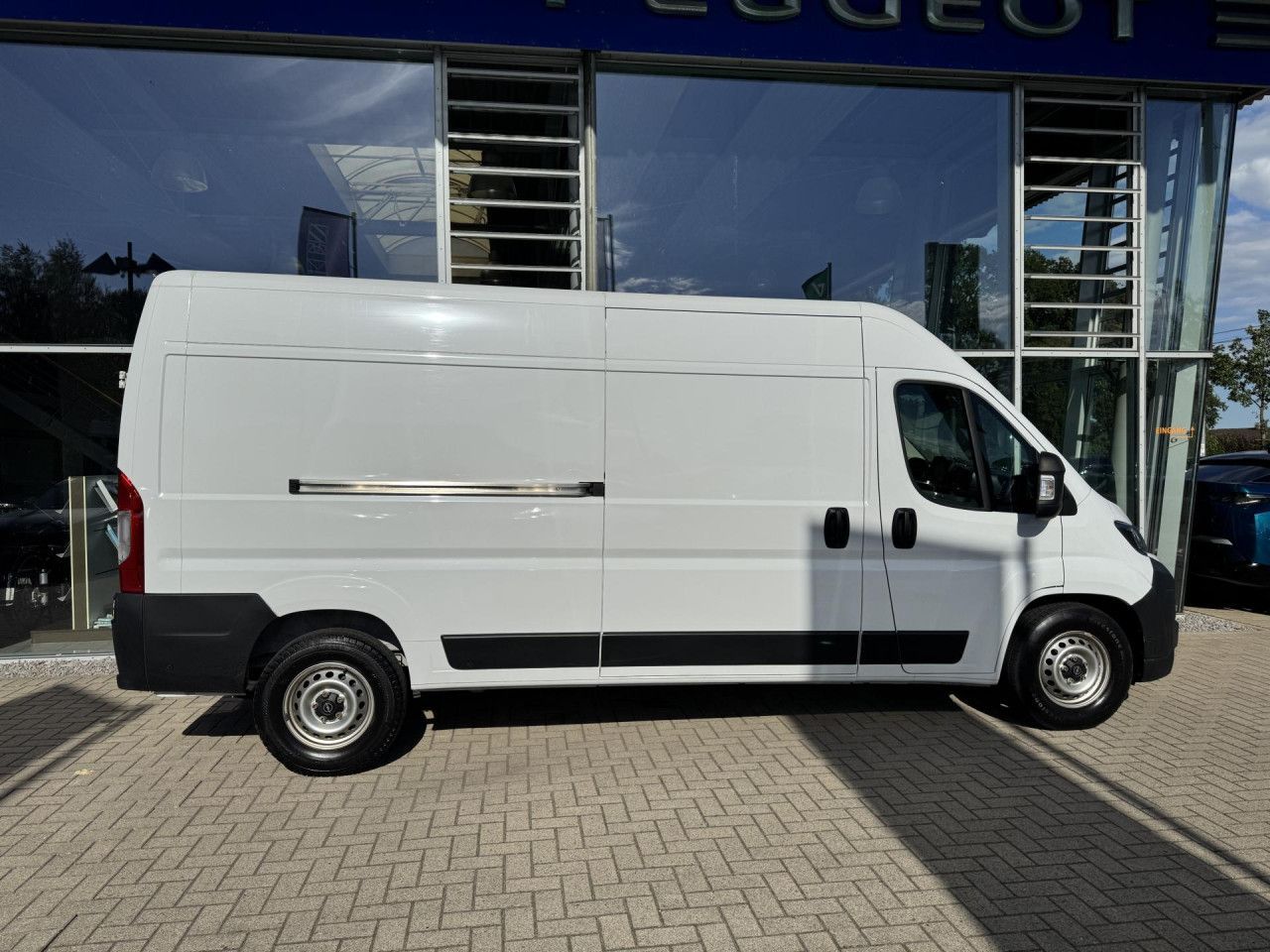 Opel Movano 2.2 BlueHDi 140 L3H2, 10 Zoll, Kamera! imagem 3