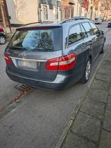 Mercedes-Benz Mercedes Benz 250CDİ Kombi - Mercedes-Benz 250 mit Diesel-Antrieb: Kombi, Automatik