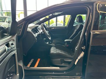 MYAUTOCENTER – Gebraucht- und Jahreswagen mit Werkstattservice in Pfaffenhofen Volkswagen Golf *ACC*PDC*NAVI*2-Zonen*LED*SPORT*