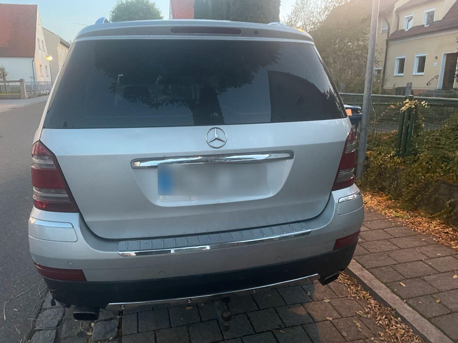 Mercedes-Benz GL420 2006 — engine 306 HP (225kW)