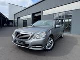 Mercedes-Benz E 200 Klasse Lim. CDI BlueEfficiency Avantgarde - Mercedes-Benz E 200: Cdi Avantgarde
