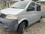 Volkswagen VW T5 Transporter mit Campingausbau - VW T5 Transporter von 2009