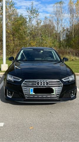 Audi A4 45 TFSI S tronic quattro S line S line