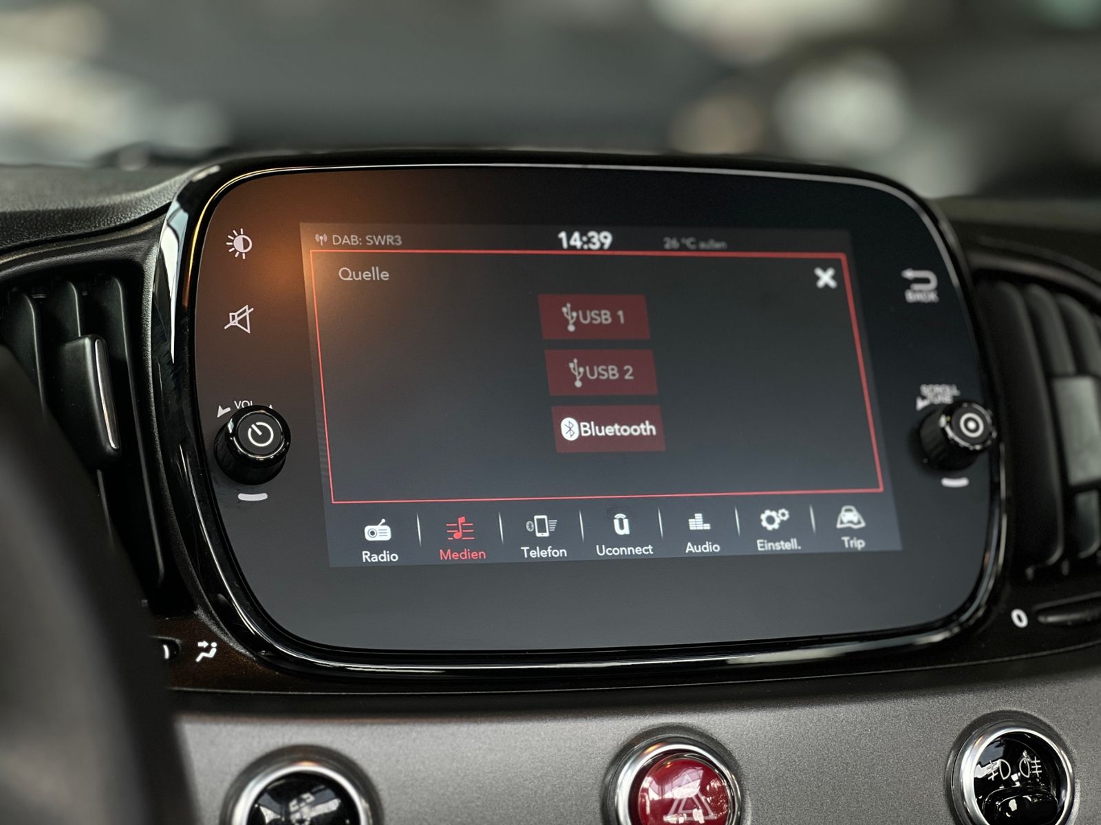 Fahrzeugabbildung Abarth 595C Aut. CARPLAY KLIMA XENON ALU