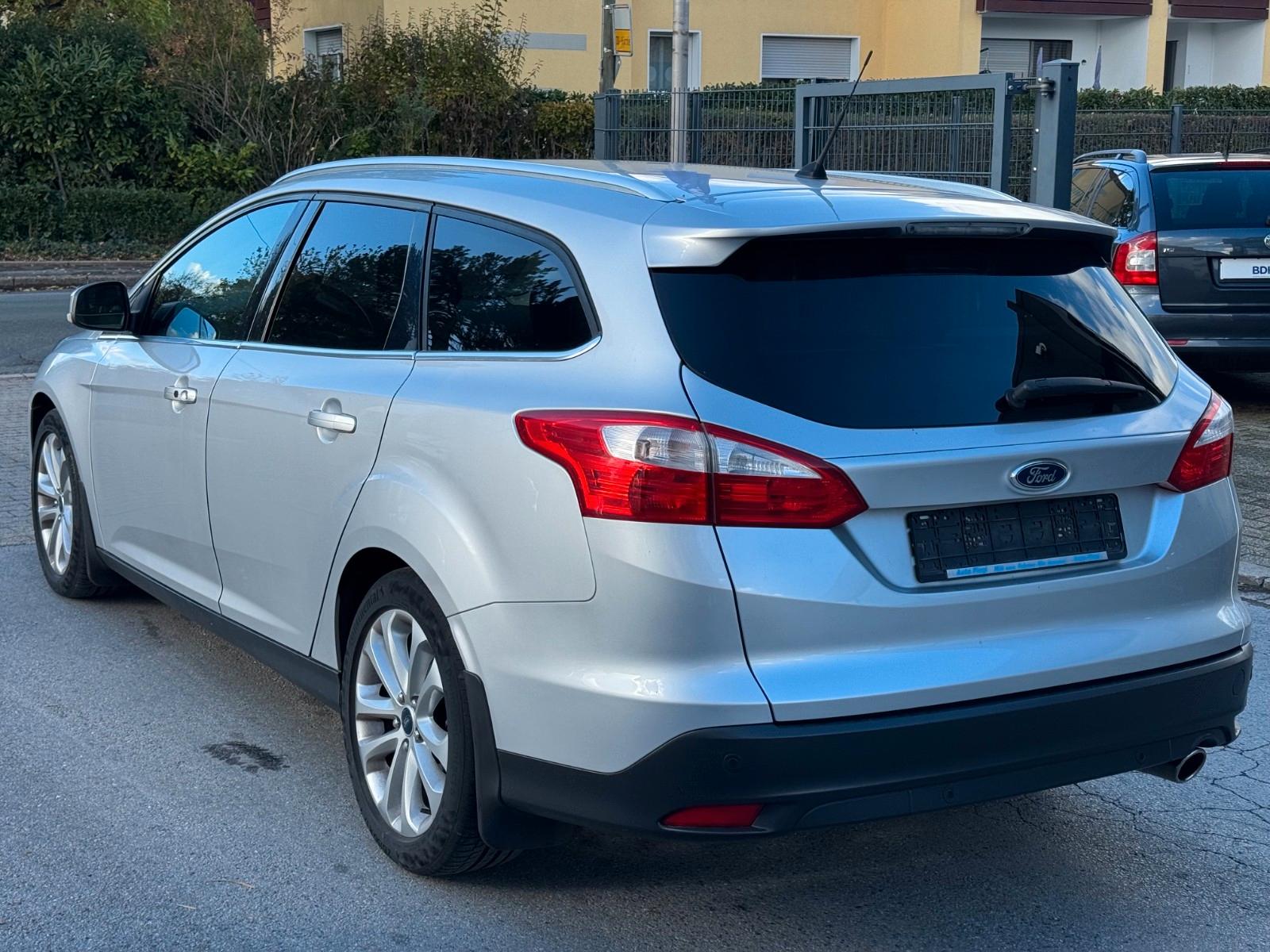 Ford Focus 2011 — photo 5