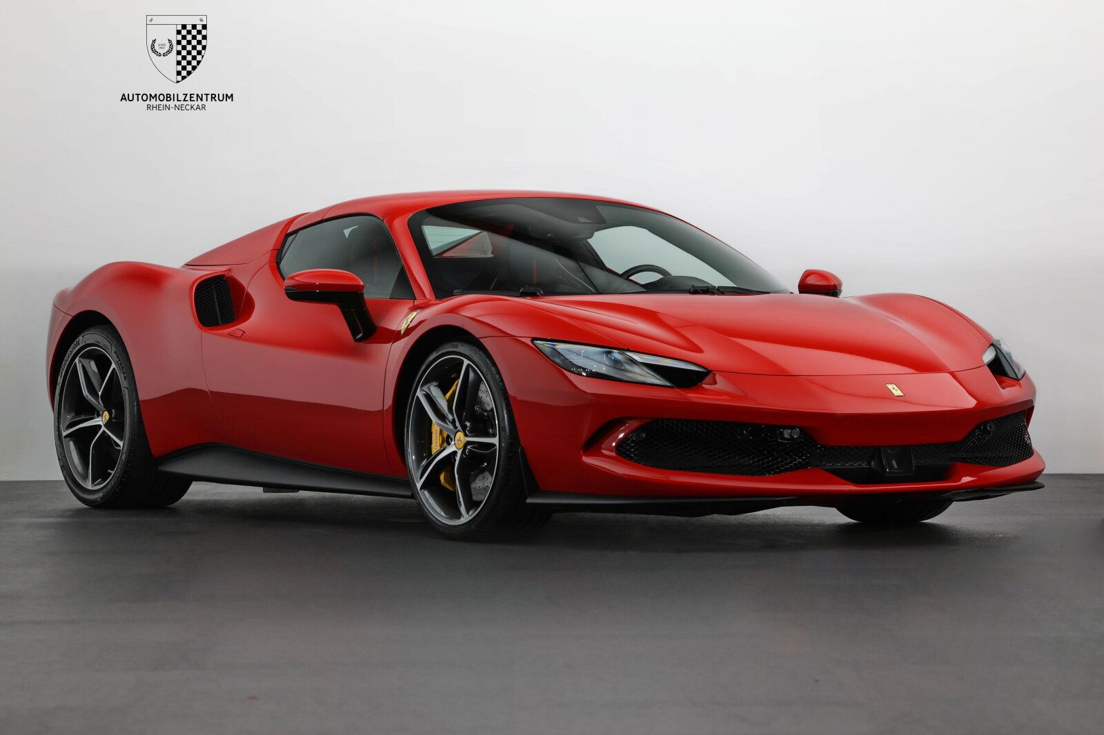 Ferrari 296 GTS - Bild 3