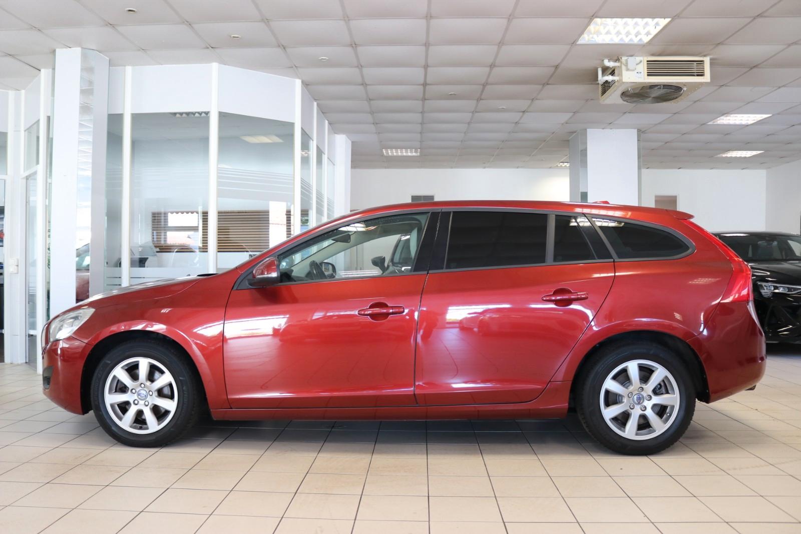 Volvo V60 2011 — photo 6
