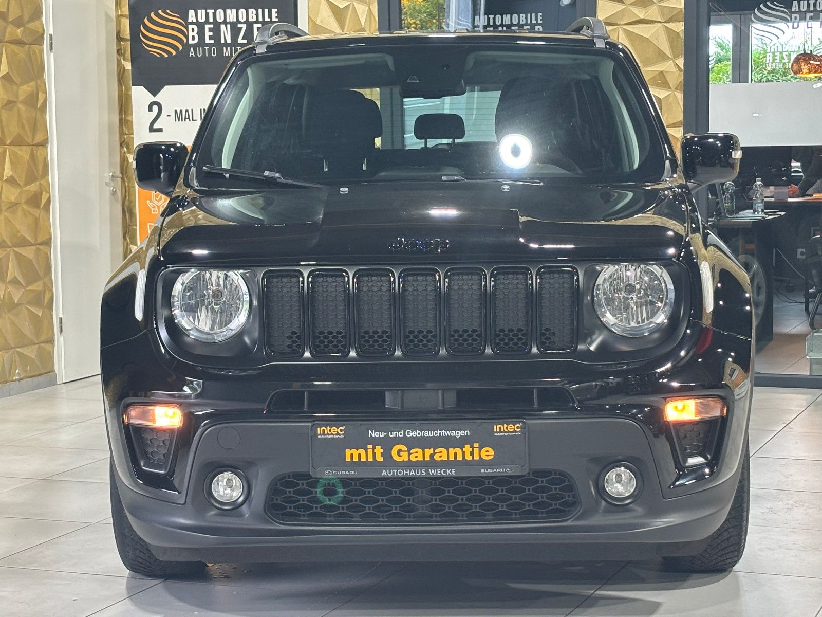 Fahrzeugabbildung Jeep Renegade Longitude//AMBIENTE/APPLE